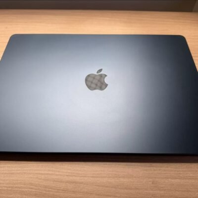 macbook Air - M2 - 2023 - 15,3 8gb 256mem - Midnight- Top (Seminovo)